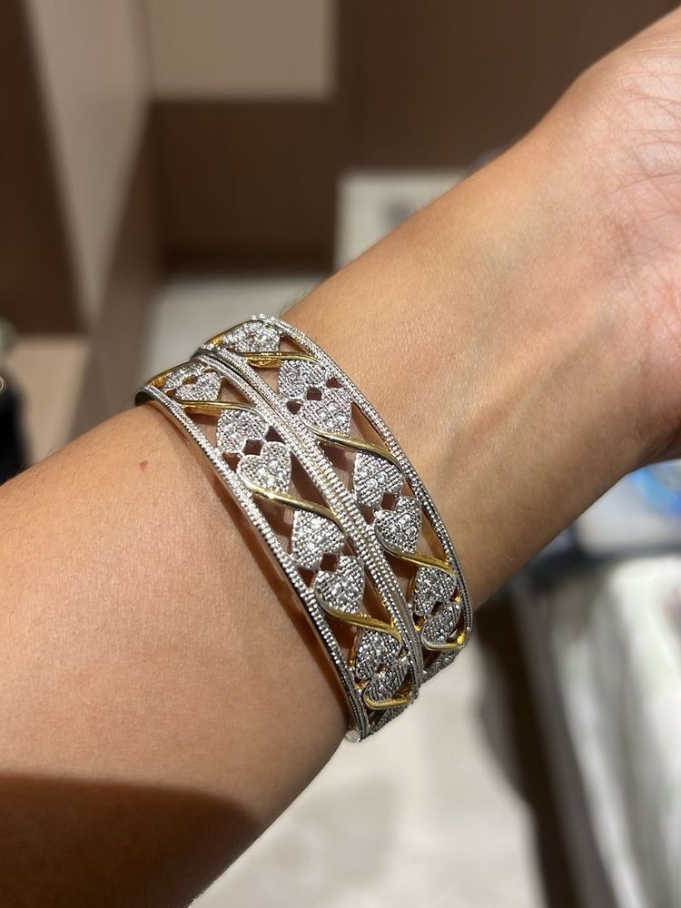 Elegant Bangle Bracelet gold and silver with stone