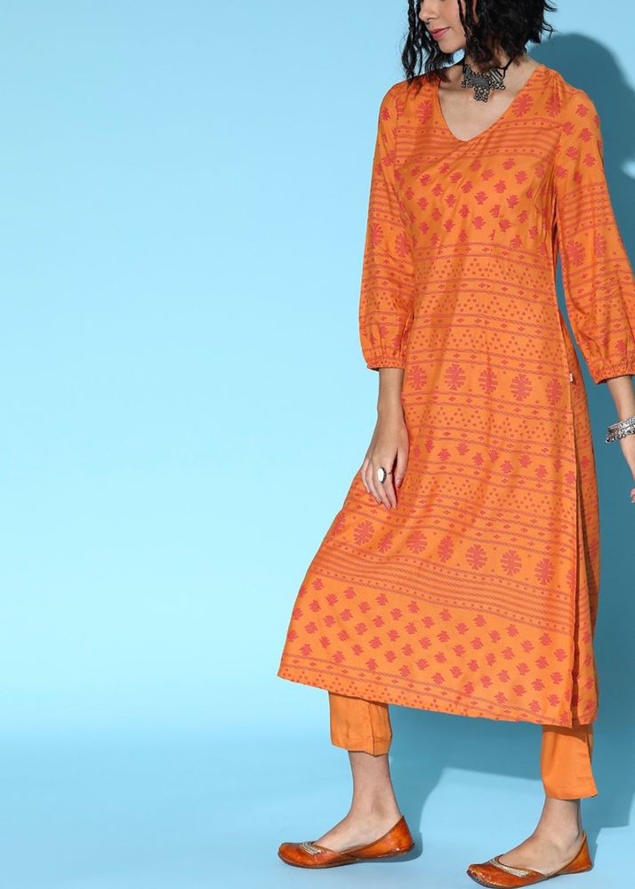 Anouk Ethnic Motifs Viscose RayonKurta Set