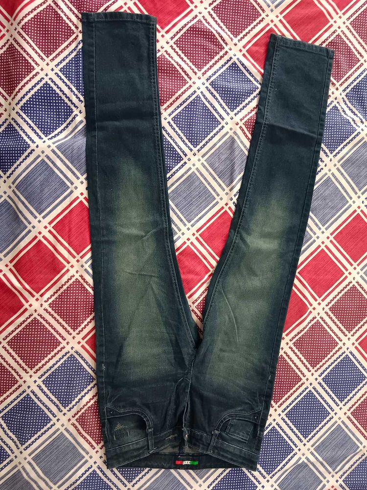 Casual Blue Denim Jeans For Any Occasion