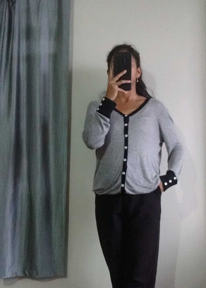 Combo sweater And Pink Knit Top