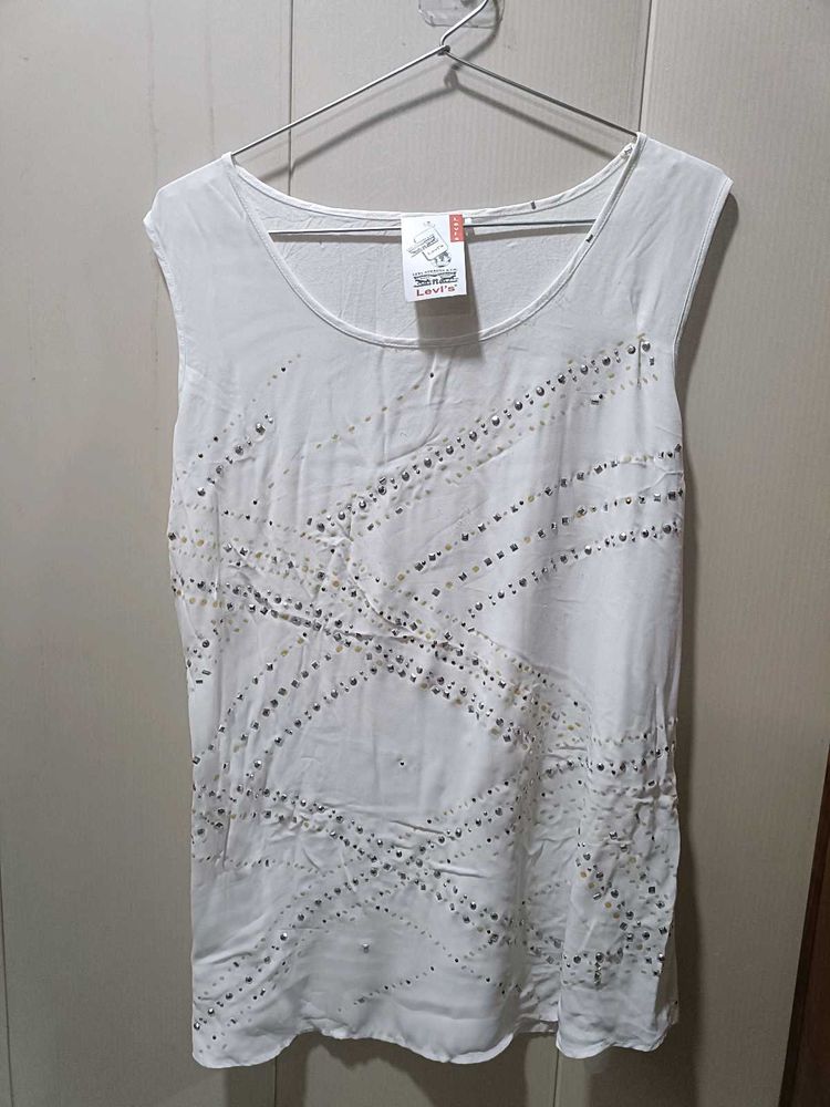 Levi&#39;s Embellished Tank Top