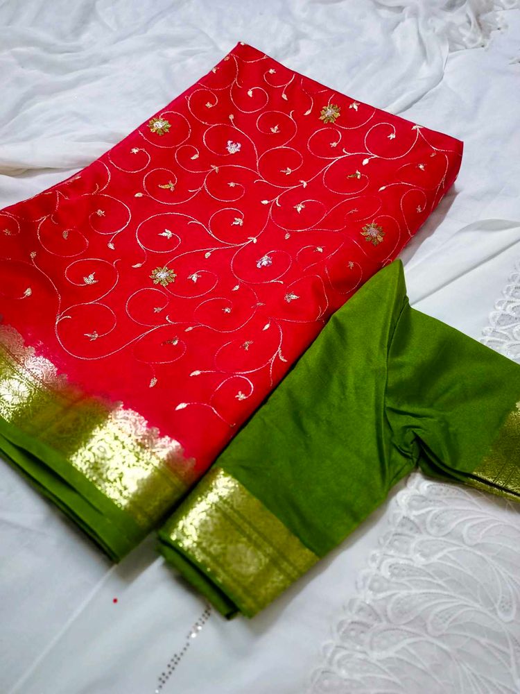 Red &amp; Green Saree with Gold Like Detail