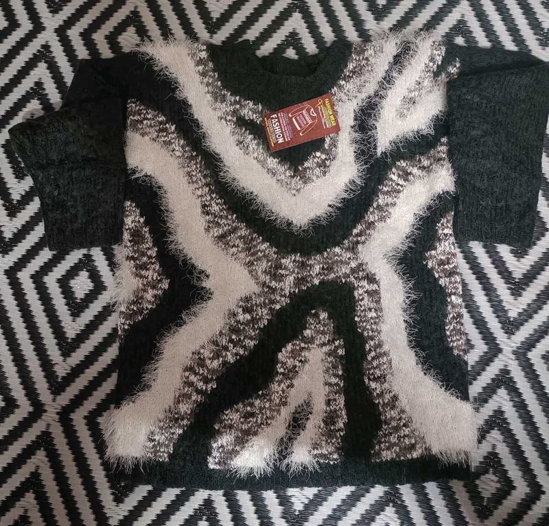 Stylish Zebra Pattern Sweater