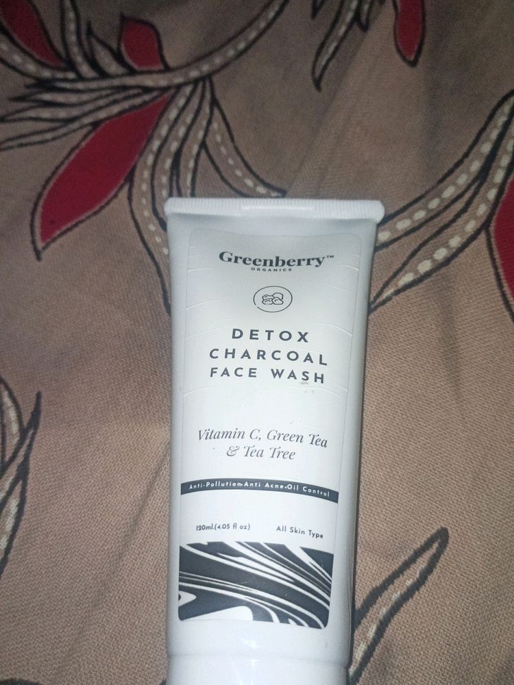 Greenberry Organic : Detox Charcoal Face Wash