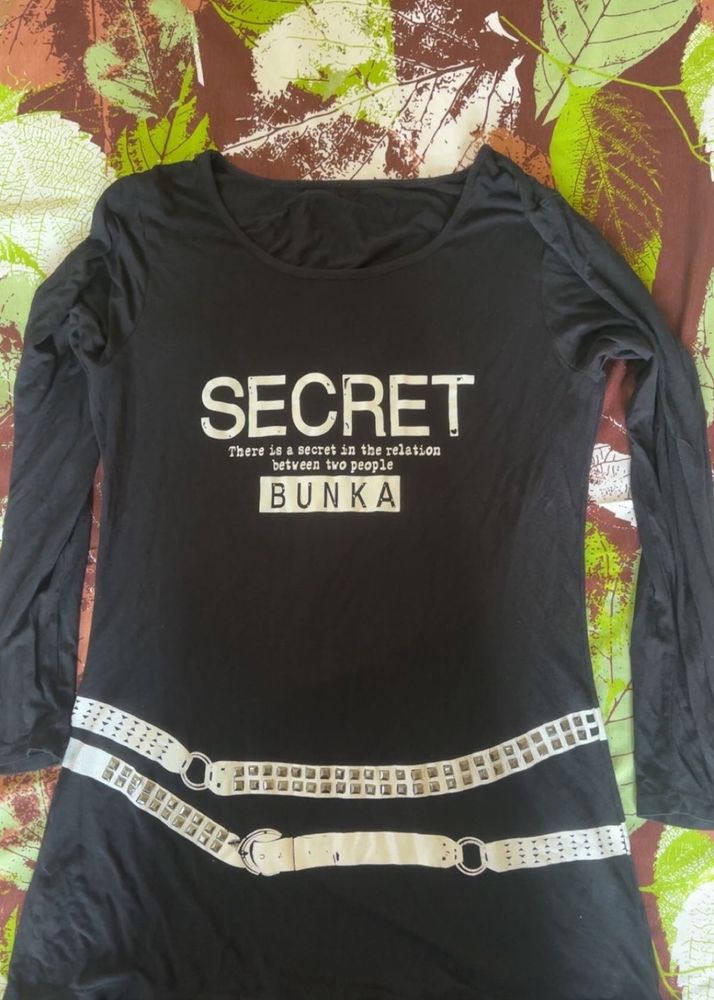 black long tshirt