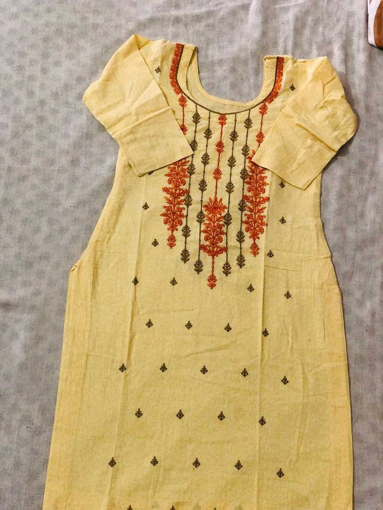 Elegant Embroidered Kurta set