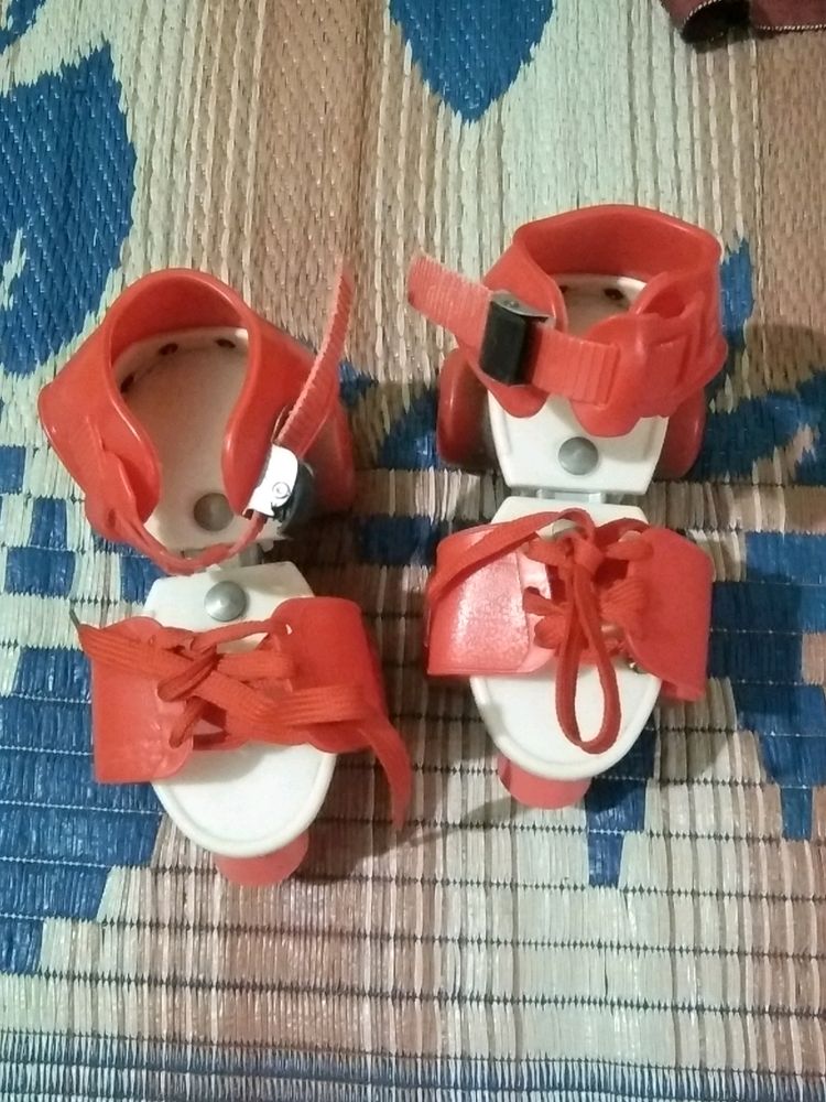 Vintage Adjustable Roller Skates