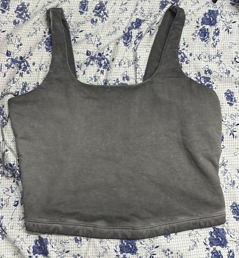 charcoal grey tank top