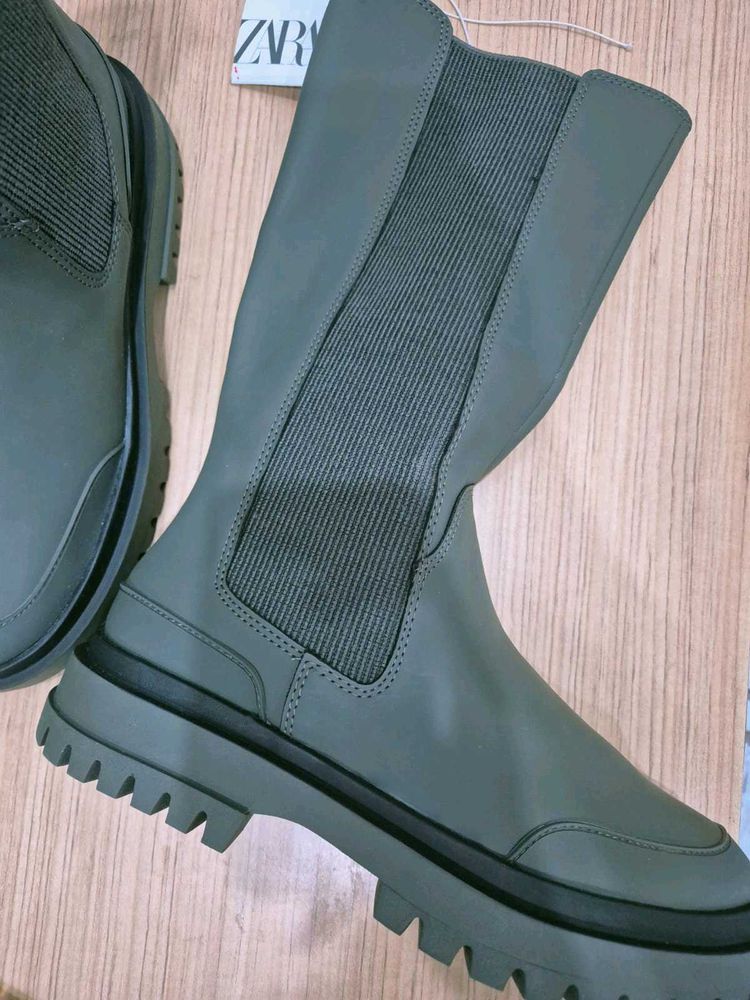 ZARA LIMITED EDITION BOOTS
