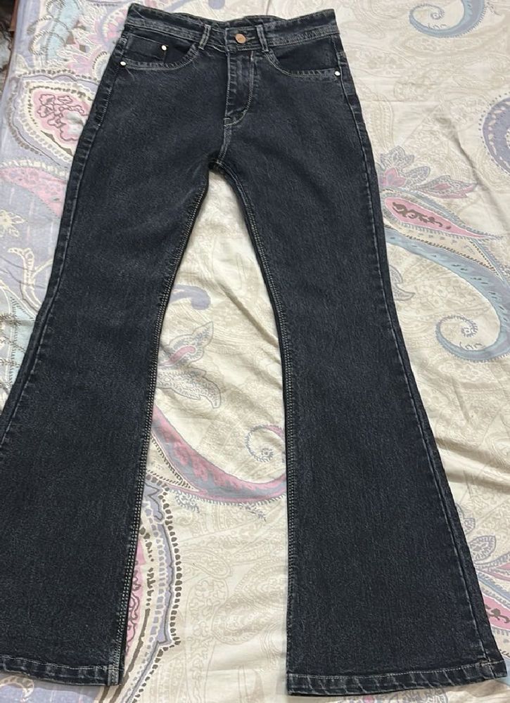 ⭕️B3G1⭕️ + 30 % Off On Combo Bootcut Retro Jeans