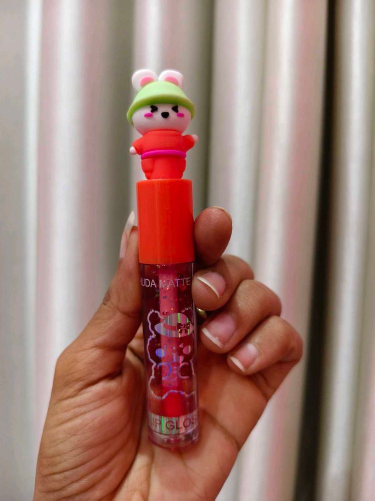 HUDA matte lip gloss