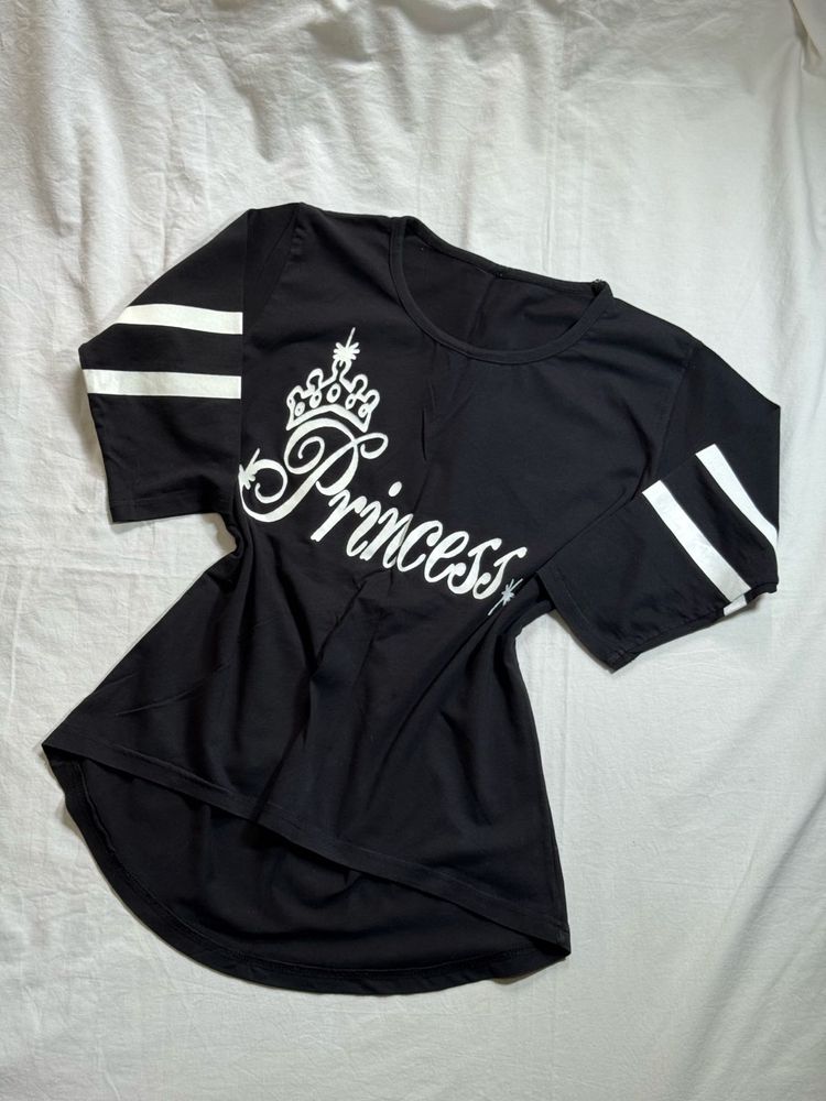 Women’s Black T-shirt