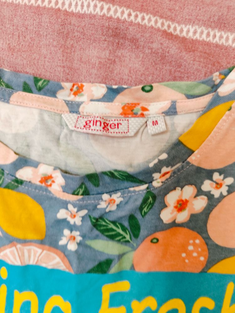 Women Top By Ginger