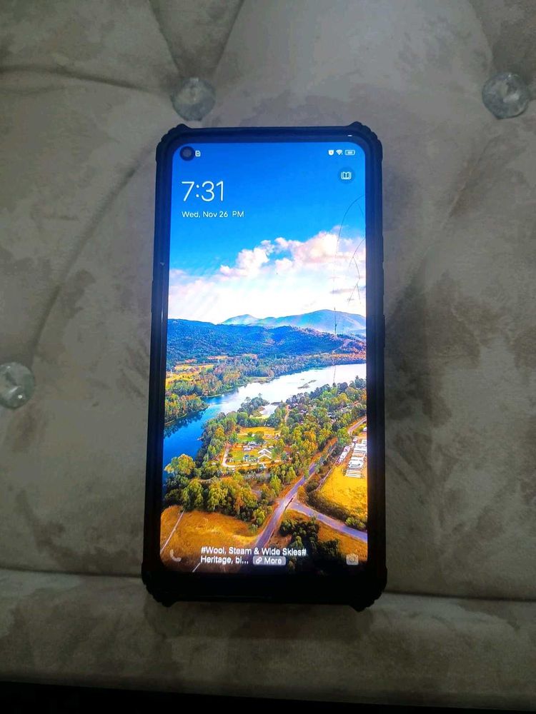 VIVO Z1 PRO IN VERY NICE QUALITY WORKING PERFECTLY