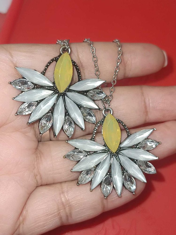 Set of 3 Amazing Quality Jewellery