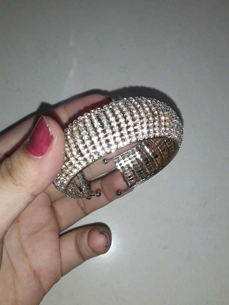Sparkling Rhinestone Bangle
