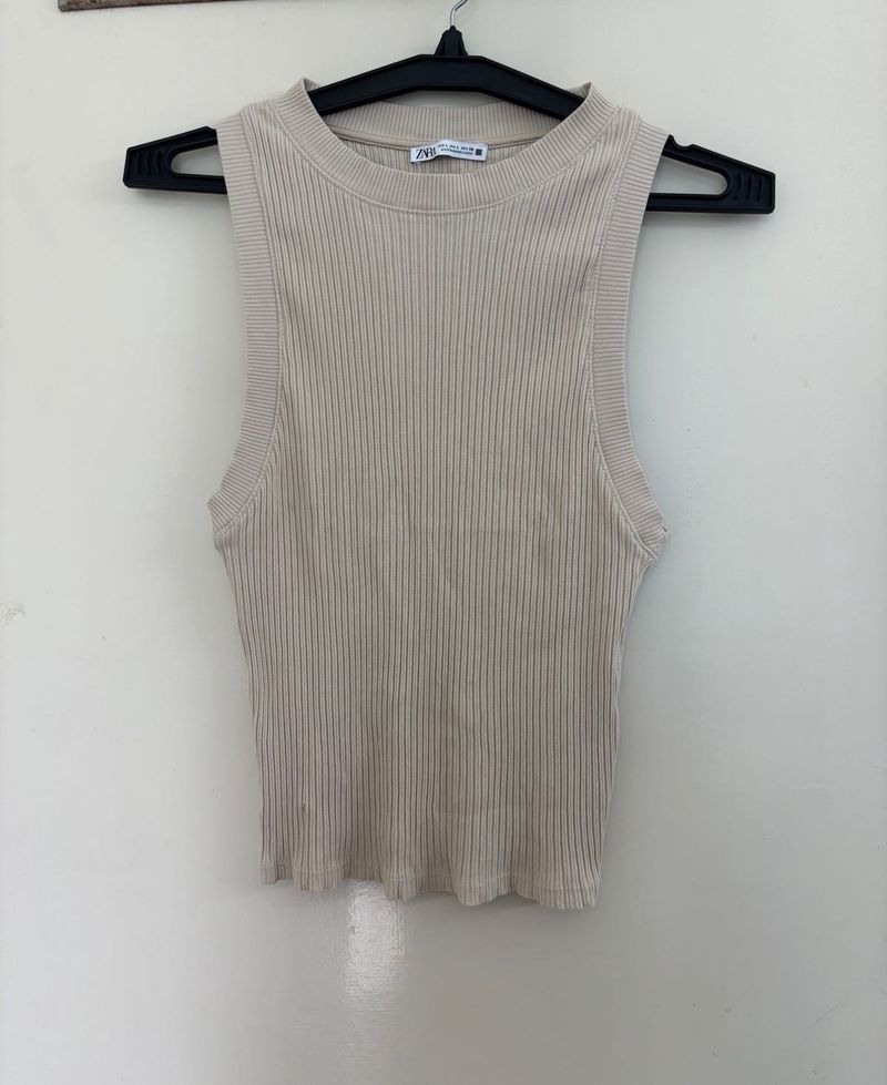 ZARA KNIT FITTED SOLID TOP