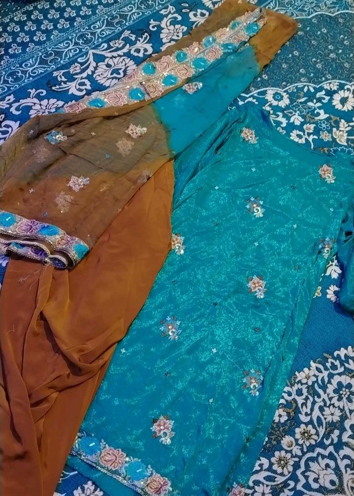 Embroidered Kurta Set