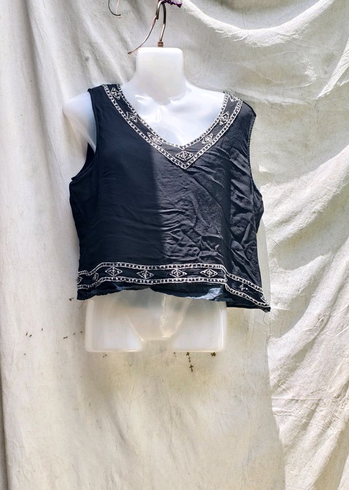 SEXY&#39; BLACK Embellished TOP