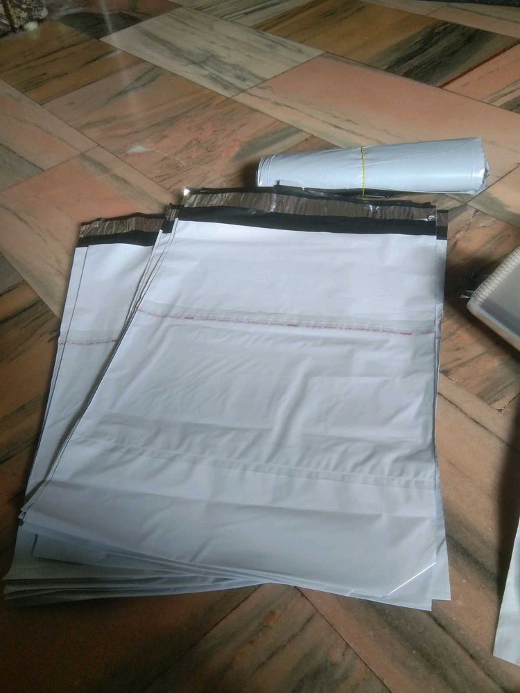15 Courier Packing POD...10 By 14 Inches
