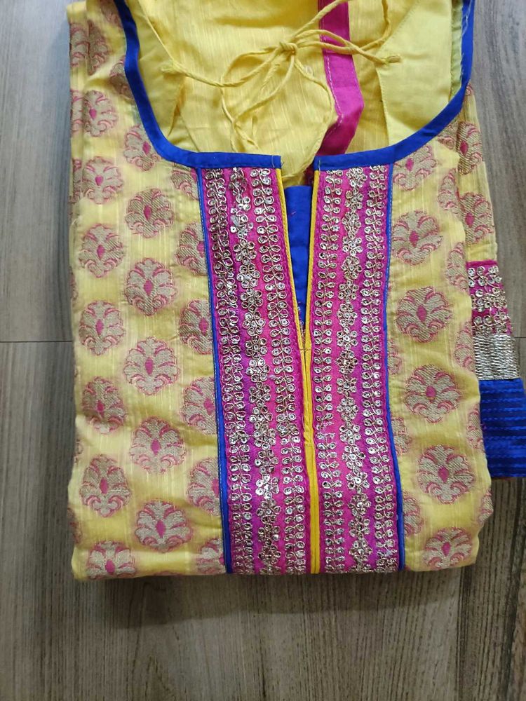 Elegant Salwar Kameez Suit