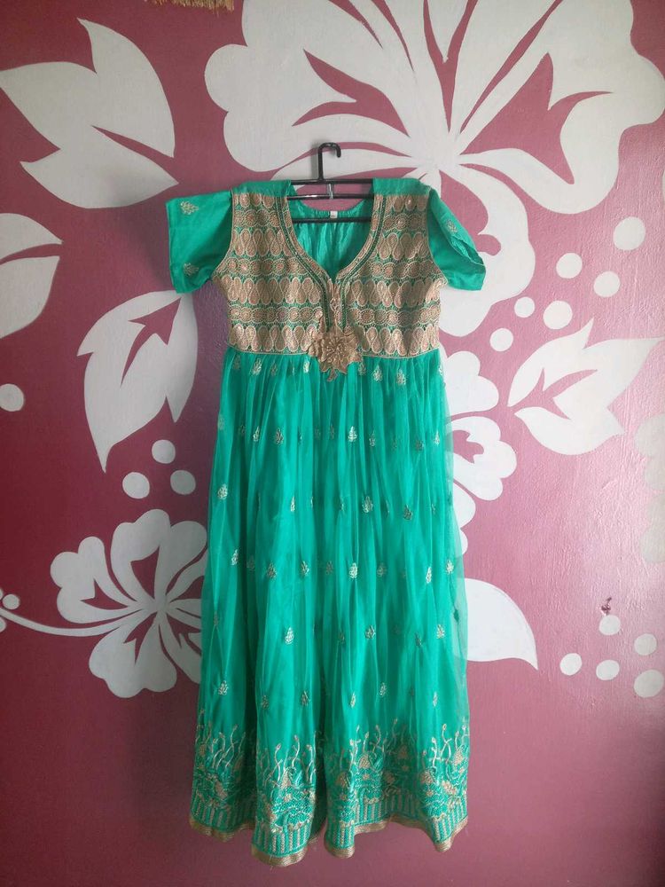 Mahnoor Green Kurta Set
