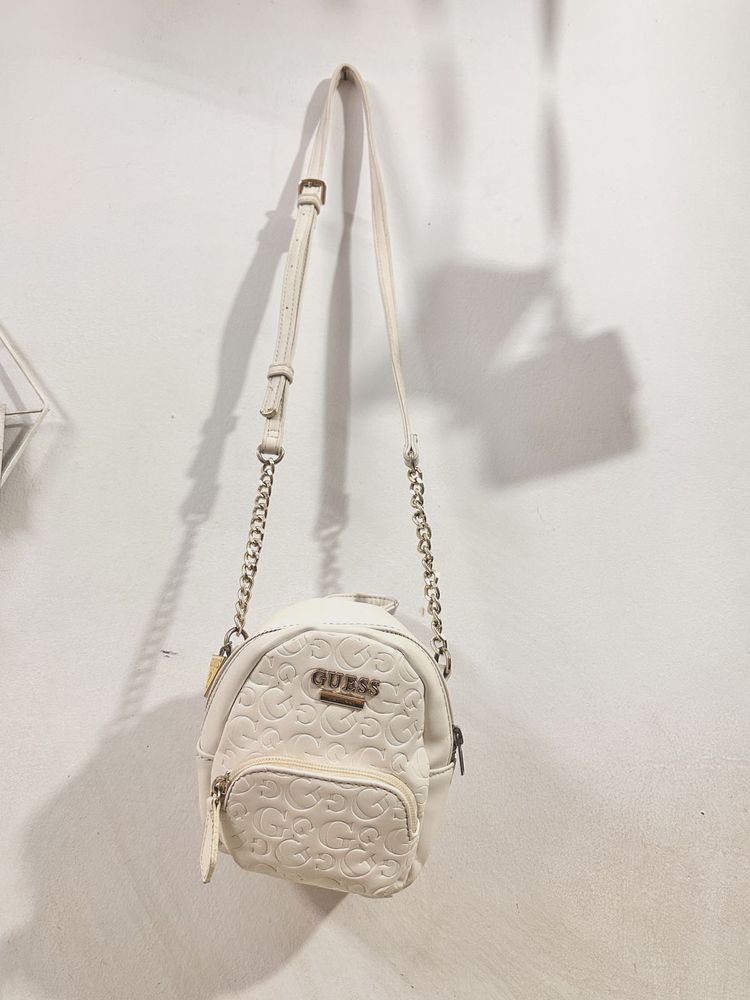 Guess small side sling bag