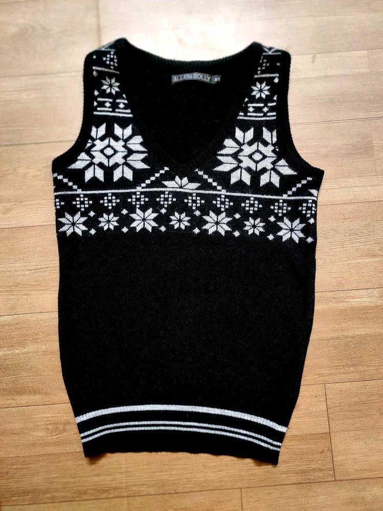 Retro Nordic Vest