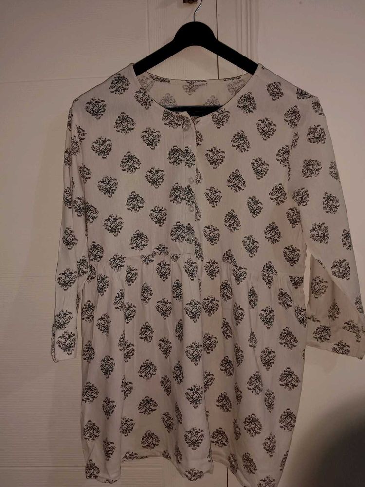 Patterned White short kurti