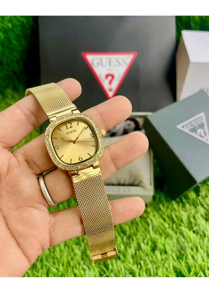 GUESS NEW GOLD WATCH FOR WOMEN @SALE
