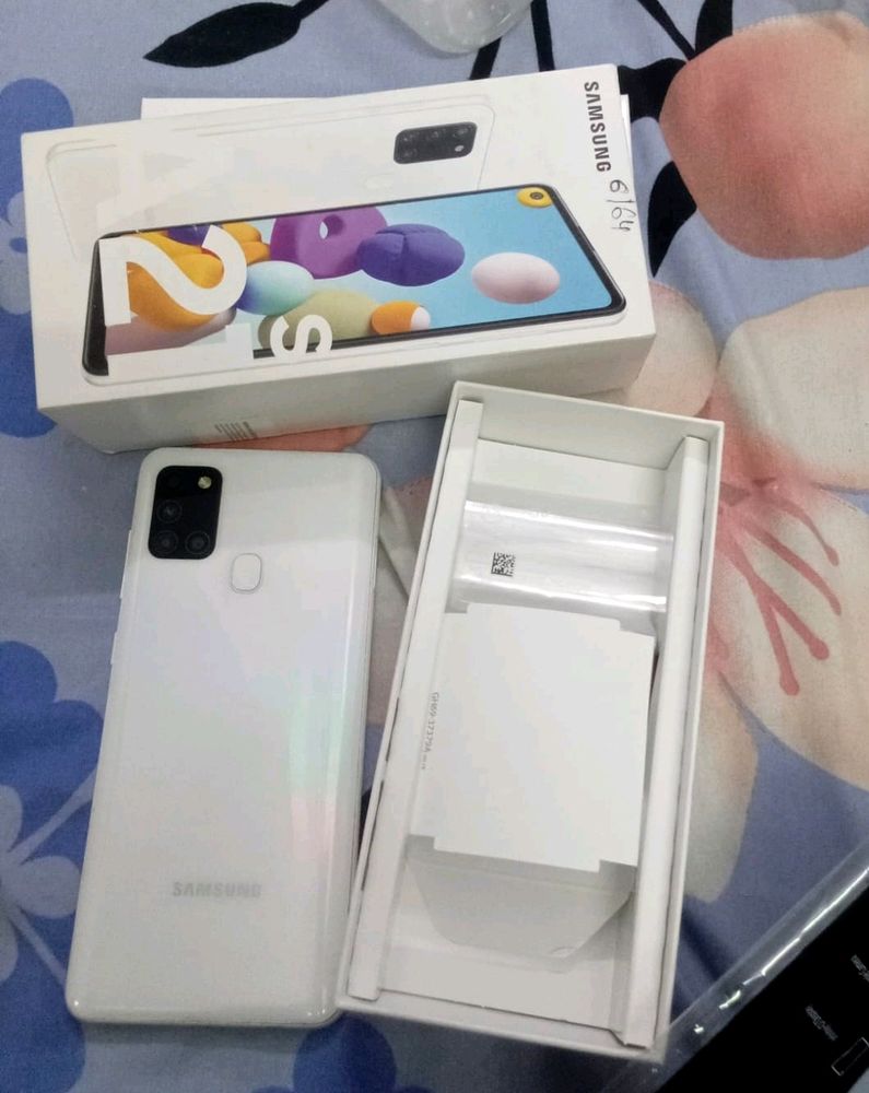 Samsung (SM-A217F/DS)