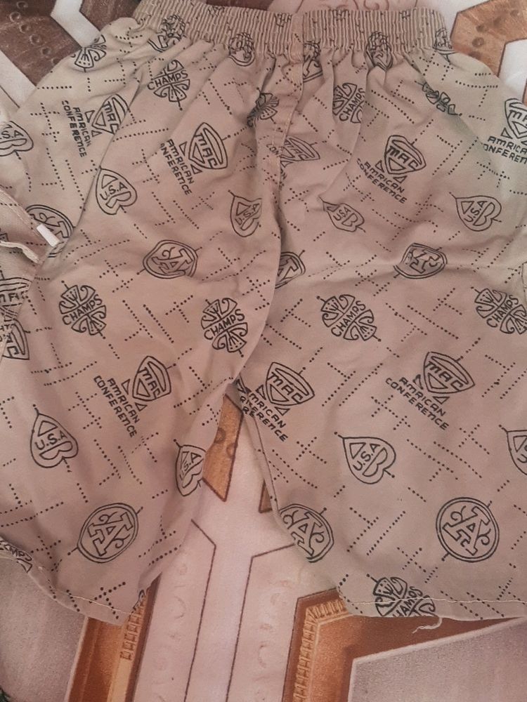 Shorts With Pocket