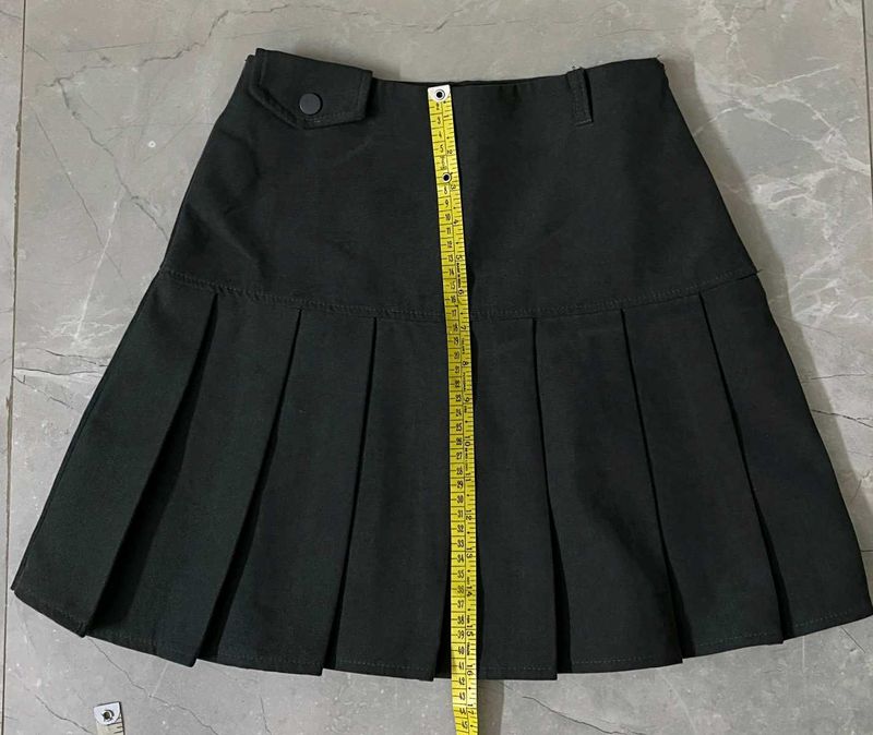 Pleated Black Mini Skirt