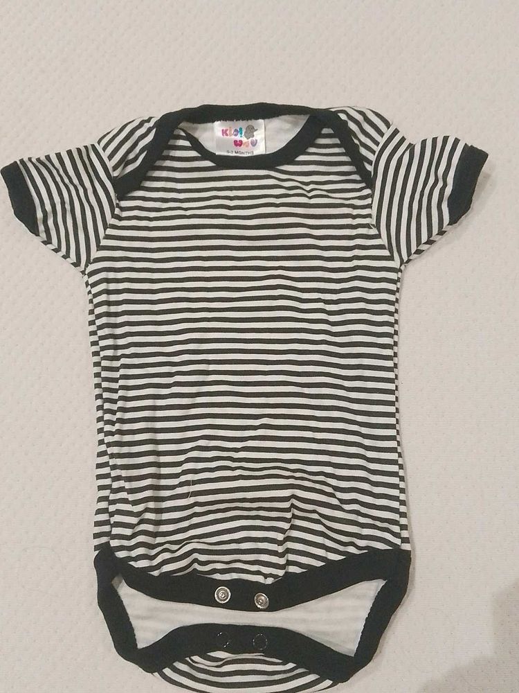 Babys Clothes