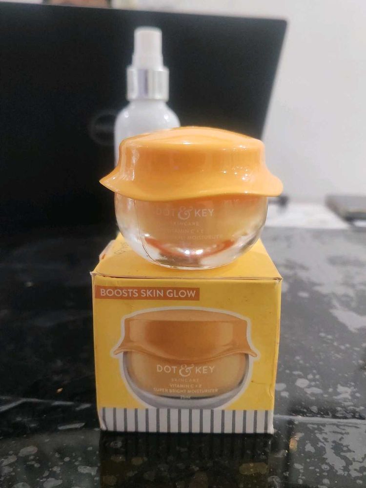 Dot &amp; Key Moisturizer