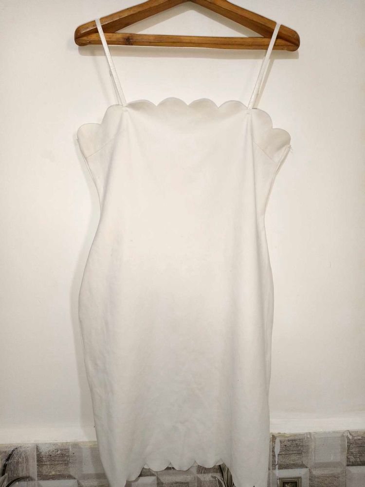 🎁Buy 2, Get 2 Free🎁White Scallop Dress