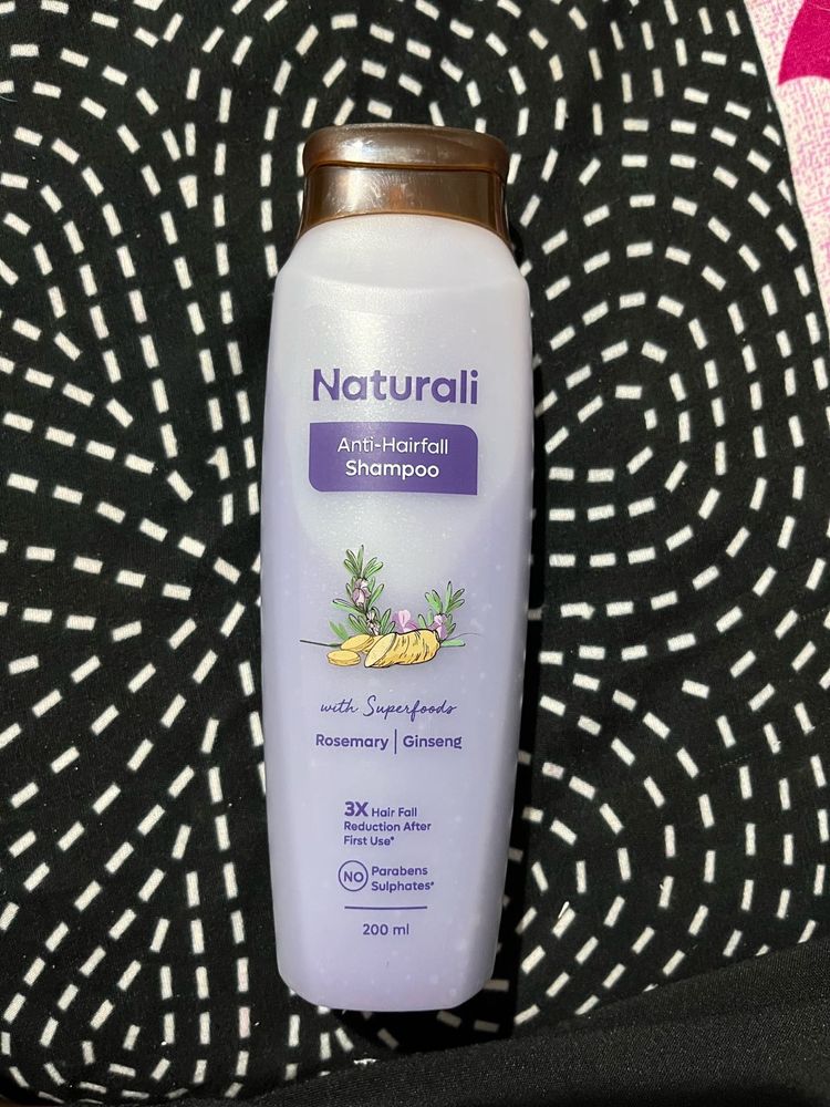 Naturali Anti Hair Fall Shampoo