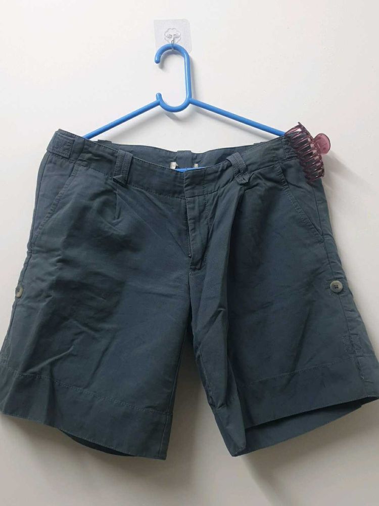 green low rise shorts