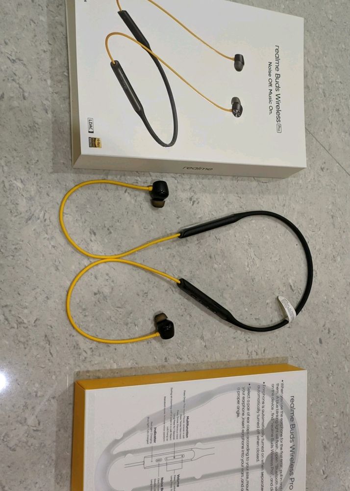 {Like New} Realme Buds Wireless [Pro]