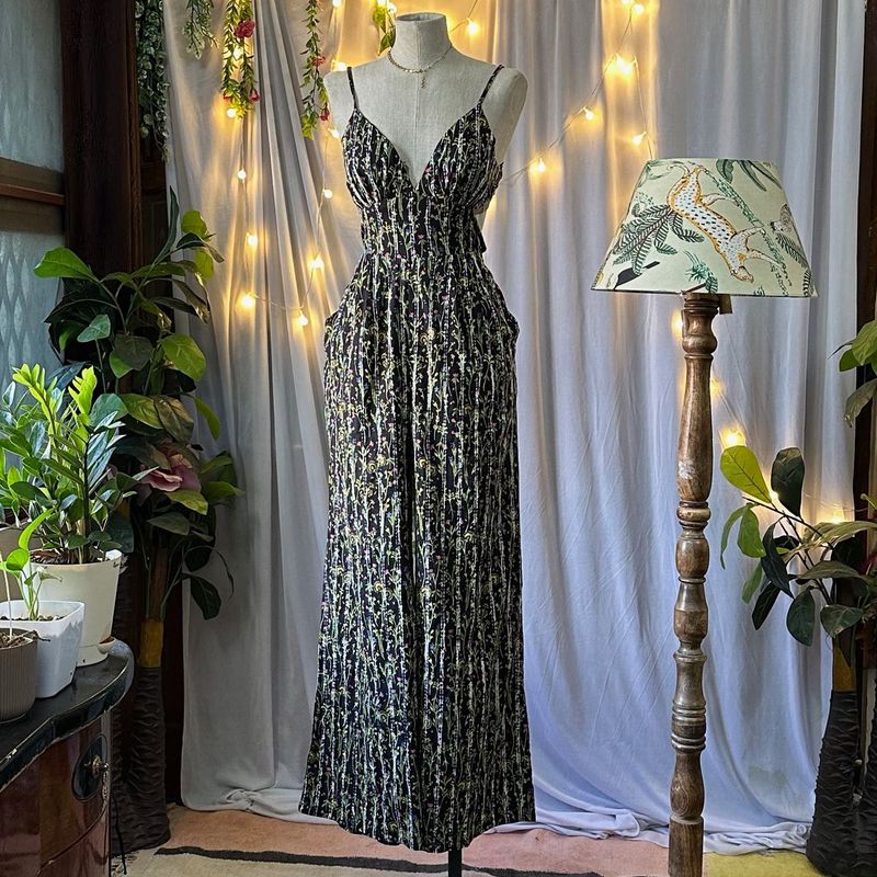 Floral jumpsuit with pockets