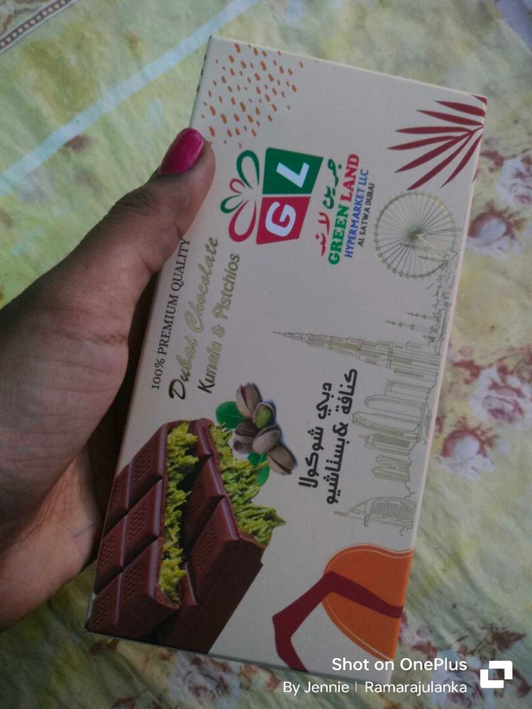 Dubai Kunafa Chocolate