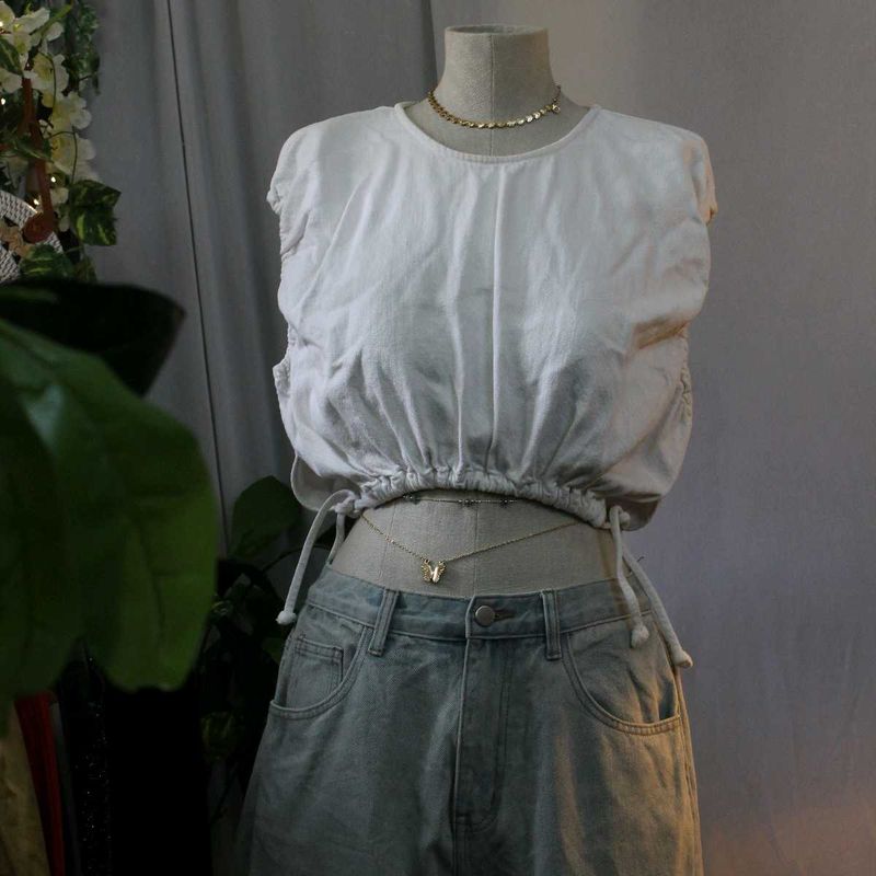 Zara White Sleeveless Crop Top