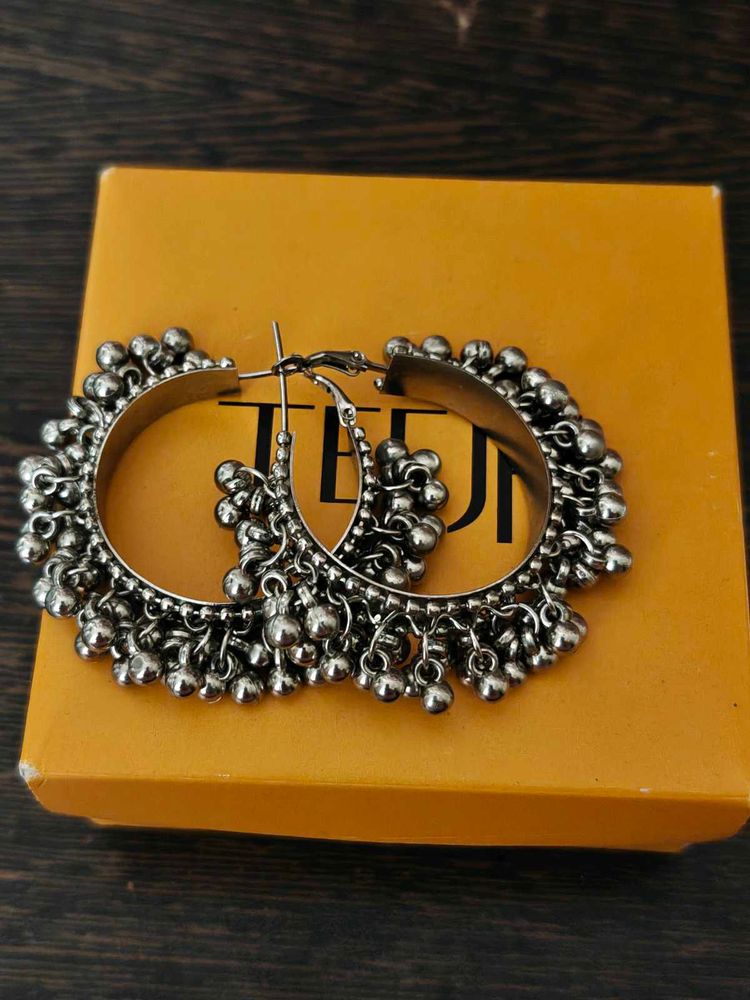 Oxidised Silver Ghungroo Hoop Earrings — Like New
