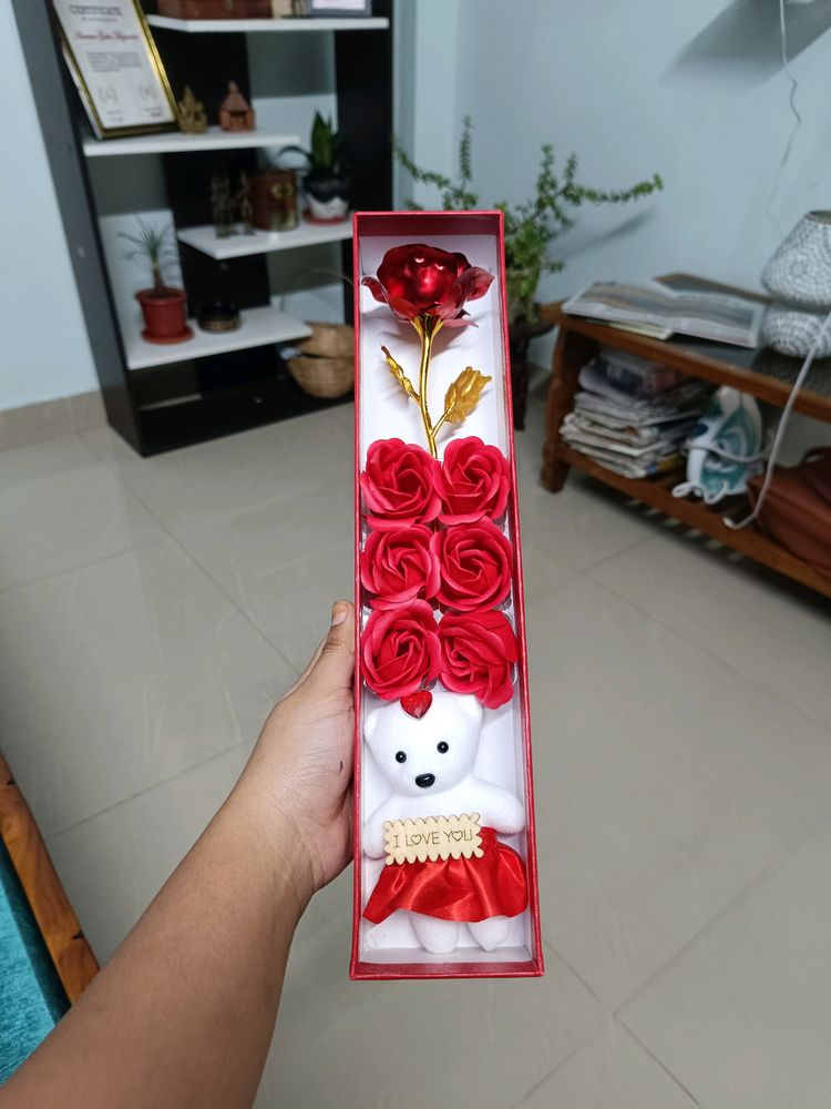 Teddy And Rose Gift Item
