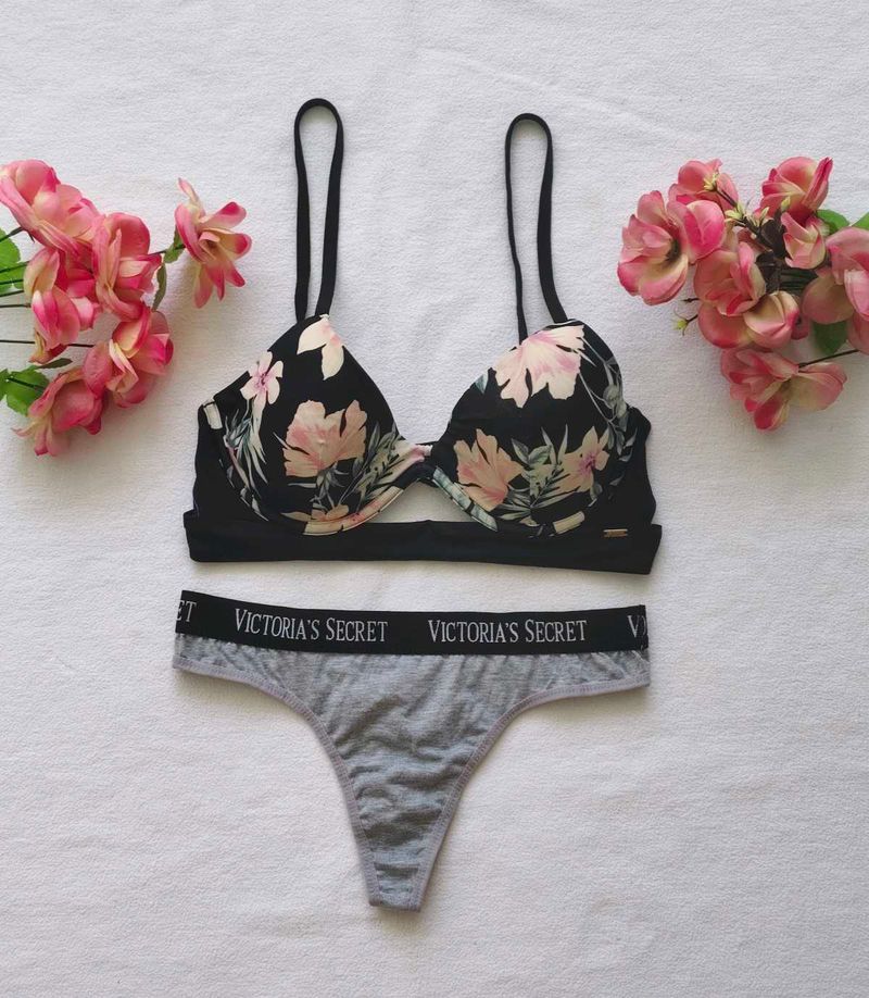 Victoria&#39;s Secret : Beautiful Set