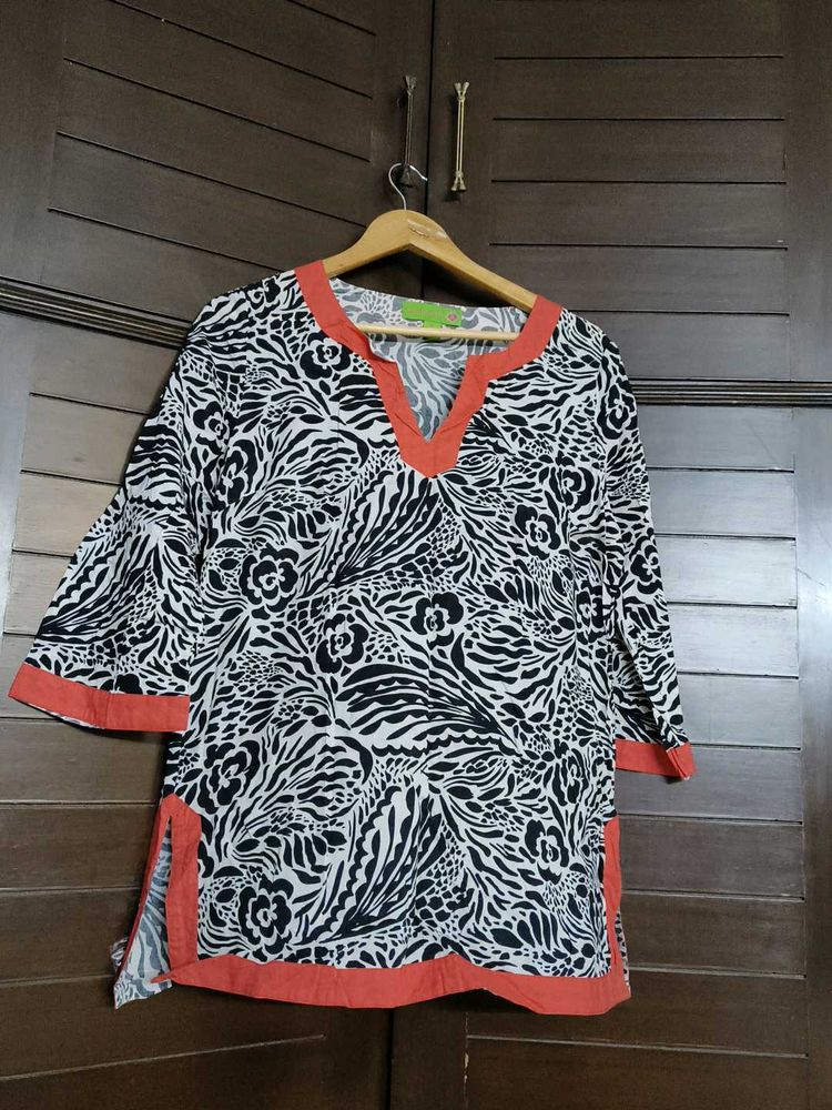 Island Republic Women Black White Print Tunic Top