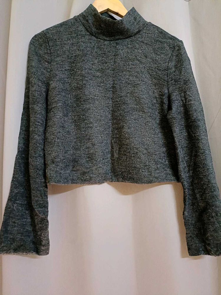 Mango Turtle Neck Cropped Sweatshirt
