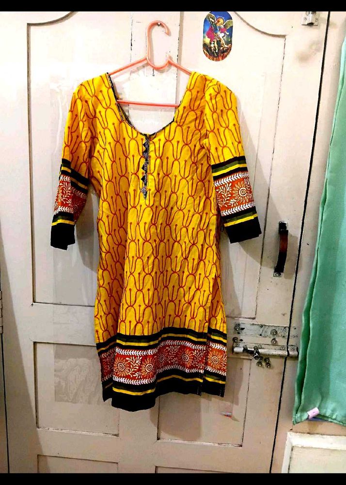 Beautiful Kurti With Dori