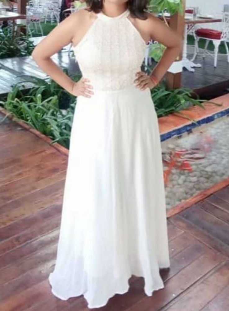 Off-White Gown Halter Neck