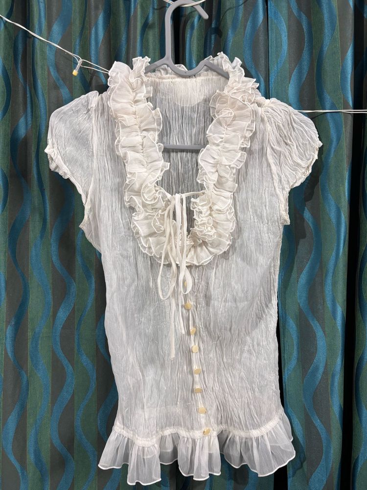 vintage ruffle milkmaid blouse 🕊️